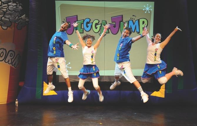 4 performers and set jump smyk 1