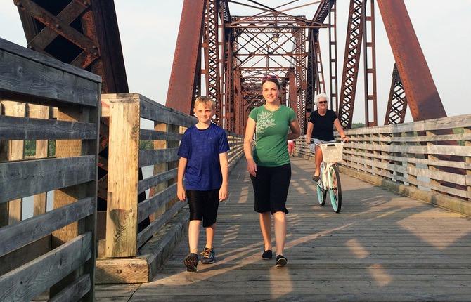 WEB Keegan and mum on bridge 1